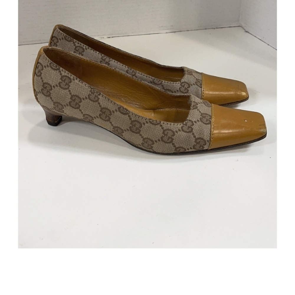 Gucci Women's Tan and Brown Pumps